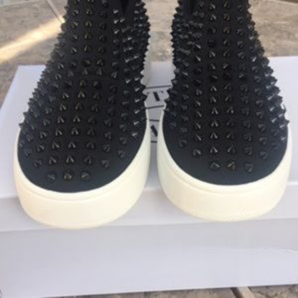 NEW STEVE MADDEN Baxon Black with Studs Sneakers - Picture 2 of 7